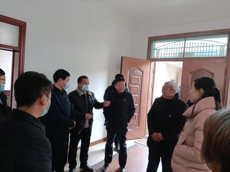 心系乡亲们  春节送温暖