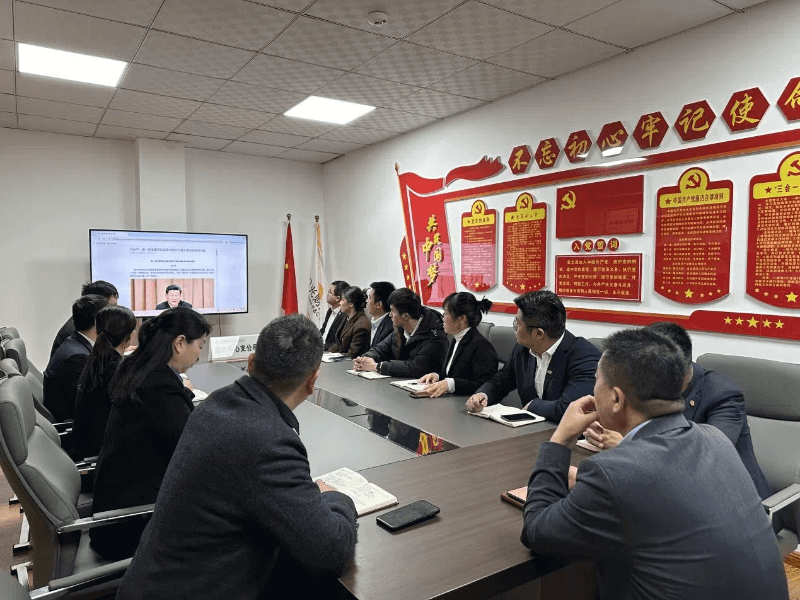 阳光财险周口中支组织学习《求是》杂志发表习近平总书记重要文章《进一步全面深化改革中的几个重大理论和实践问题》