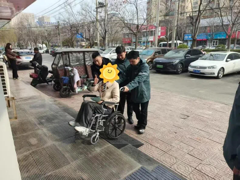 阳光财险周口中支组织开展“3·15暖心通道・无碍同行”主题教育宣传活动