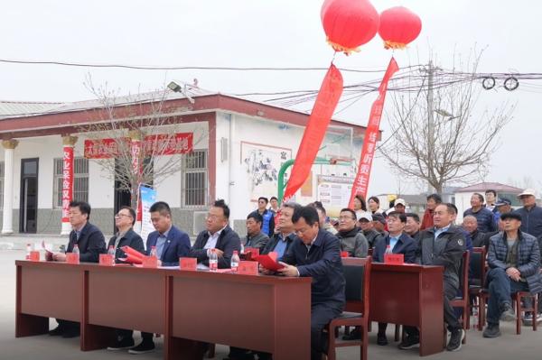 太平洋农业保险西华示范基地揭牌