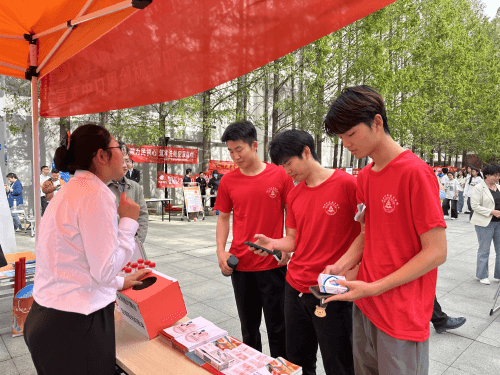 阳光财险周口中支组织开展反洗钱 宣传进校园活动